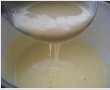 Clatite pufoase reteta cu branza in sos de vanilie-1