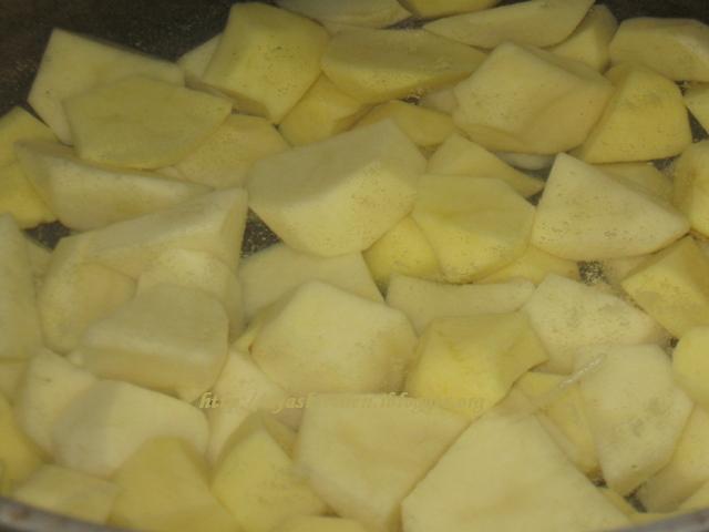 Cartofi aromati copti (cu piept de pui)