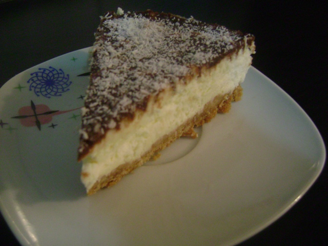 Coconut cheesecake