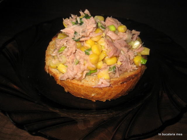 Salata de ton cu boabe de proumb