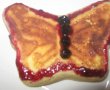 Fluturi colorati(pancake cu afine si chips-uri de ciocolata alba)-3