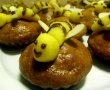 Muffins (briose) cu miere si albinute din martipan-5