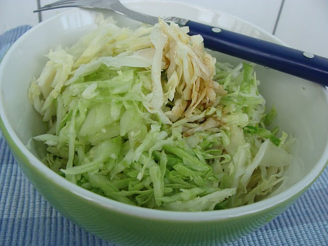 Salata de varza asiatica