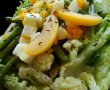 Salata calda de conopida si fasole verde cu chimen-1