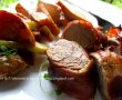 Muşchiuleţ de porc învelit în bacon cu cartofi dulci şi pere-5