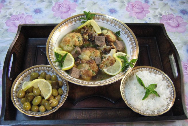 “M’nazalet Zahra”- Mancare de conopida cu carne –specifica tarilor arabe