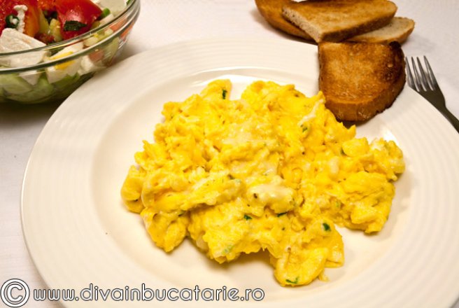Scrambled eggs - Papara - Jumari de ou