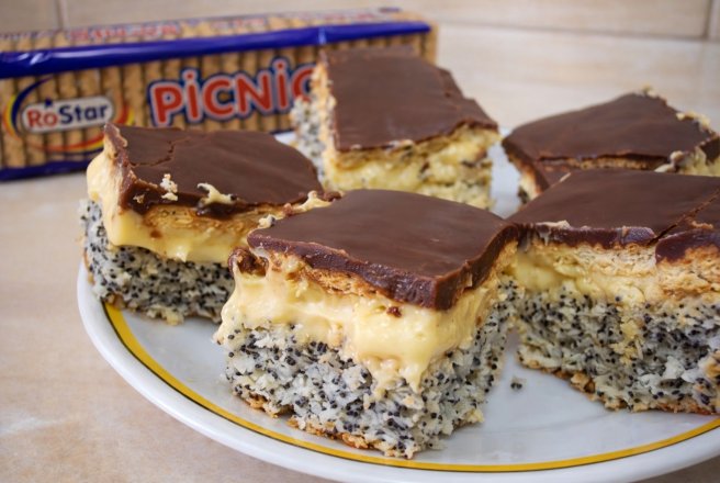 Prajitura Picnic - Reteta delicioasa de prajitura cu mac si crema de vanilie