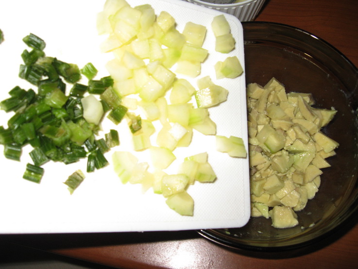 Salata de pui cu avocado