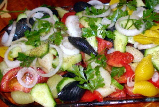 Salata picanta de vara cu paste