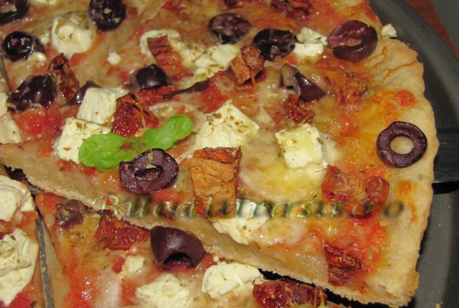 Pizza mediteraneana