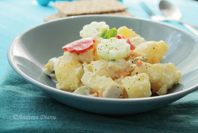 Salata de cartofi cu pui