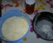 Prajitura cu aroma de vanilie si gem de caise-2