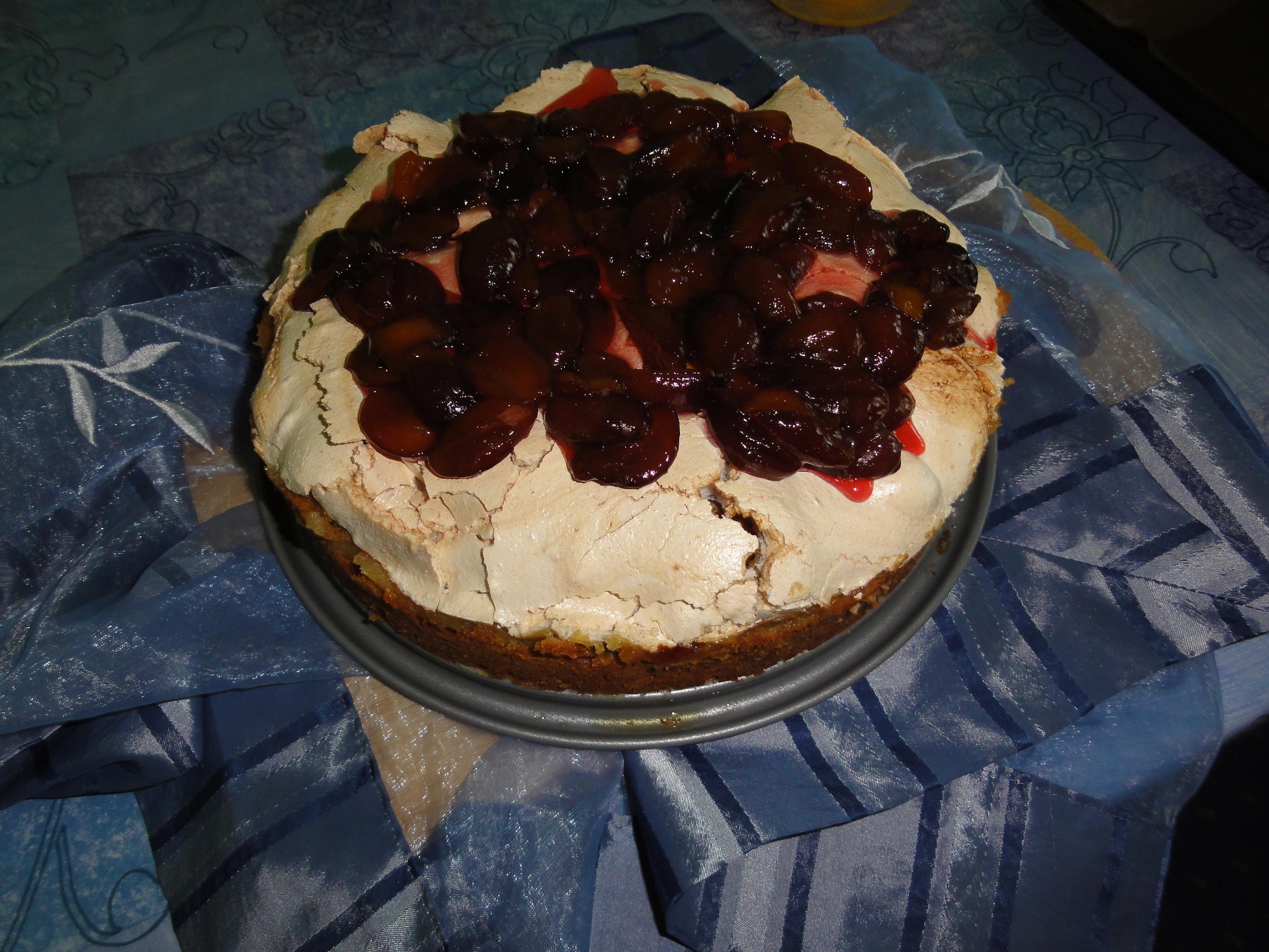 Tort Baiser cu prune