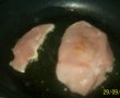 Piept de pui invelit in bacon cu sos de mustar-0