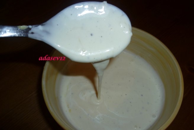 Salsa de iaurt cu maioneza