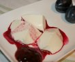Bavareza de iaurt cu sos de prune-2