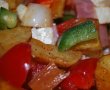 Salata colorata cu cartofi crocanti-3
