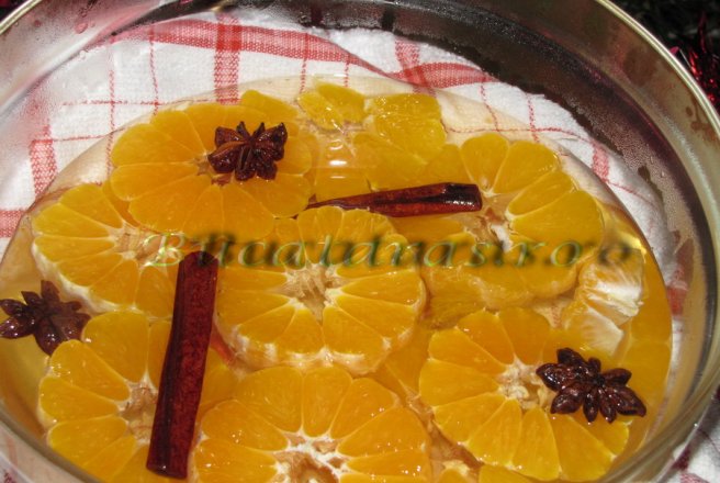 In asteptarea lui Mos Craciun: Clementine in sirop de anason si scortisoara