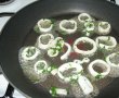 Salata cu inele de calamar si vinegreta de rosii-6