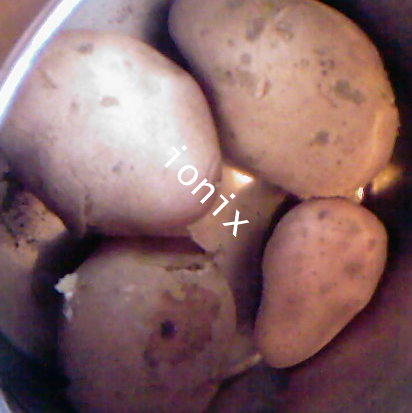 Chiftelute de cartofi cu branza