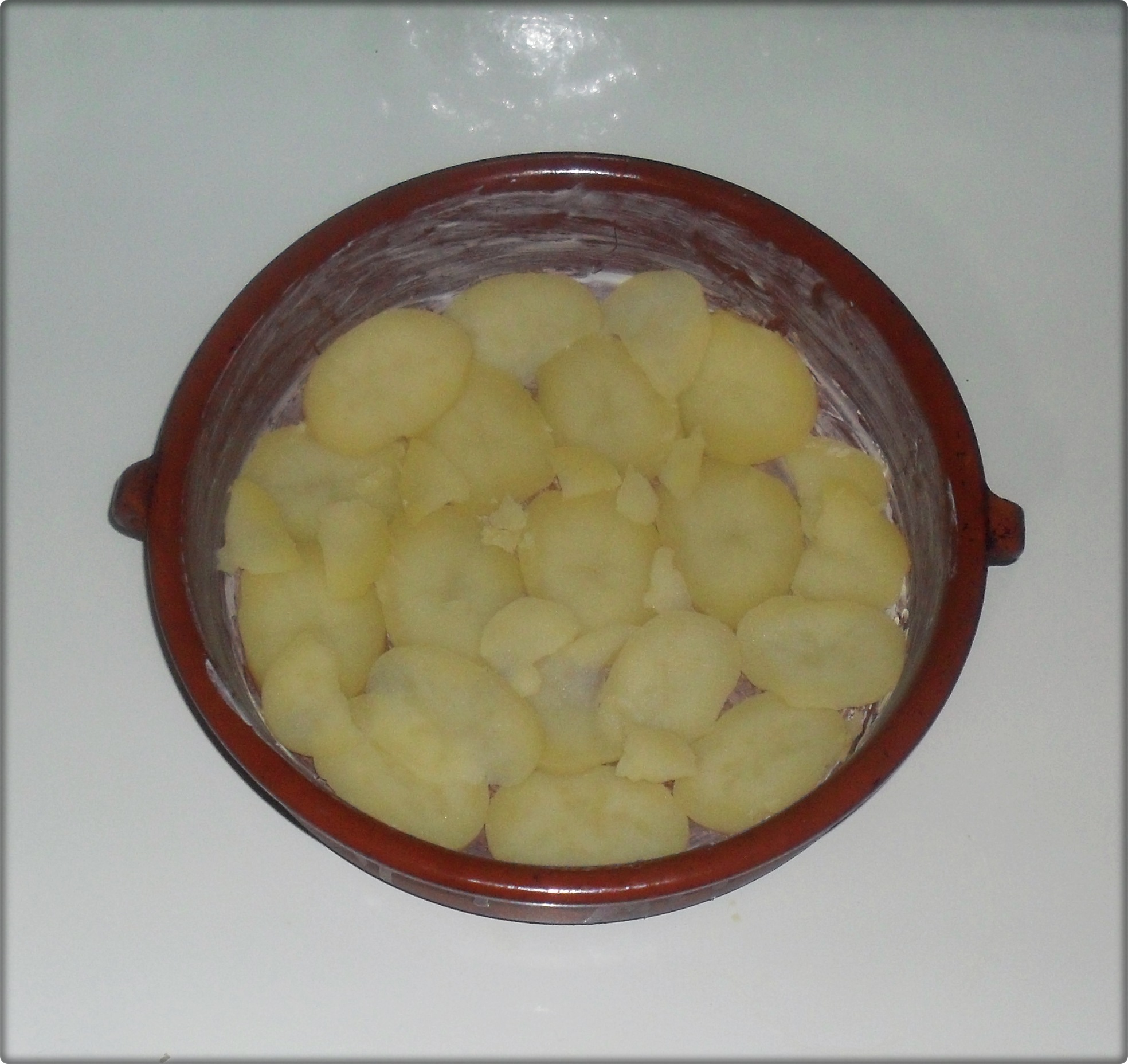 Cartofi in straturi cu piept de pui si cascaval