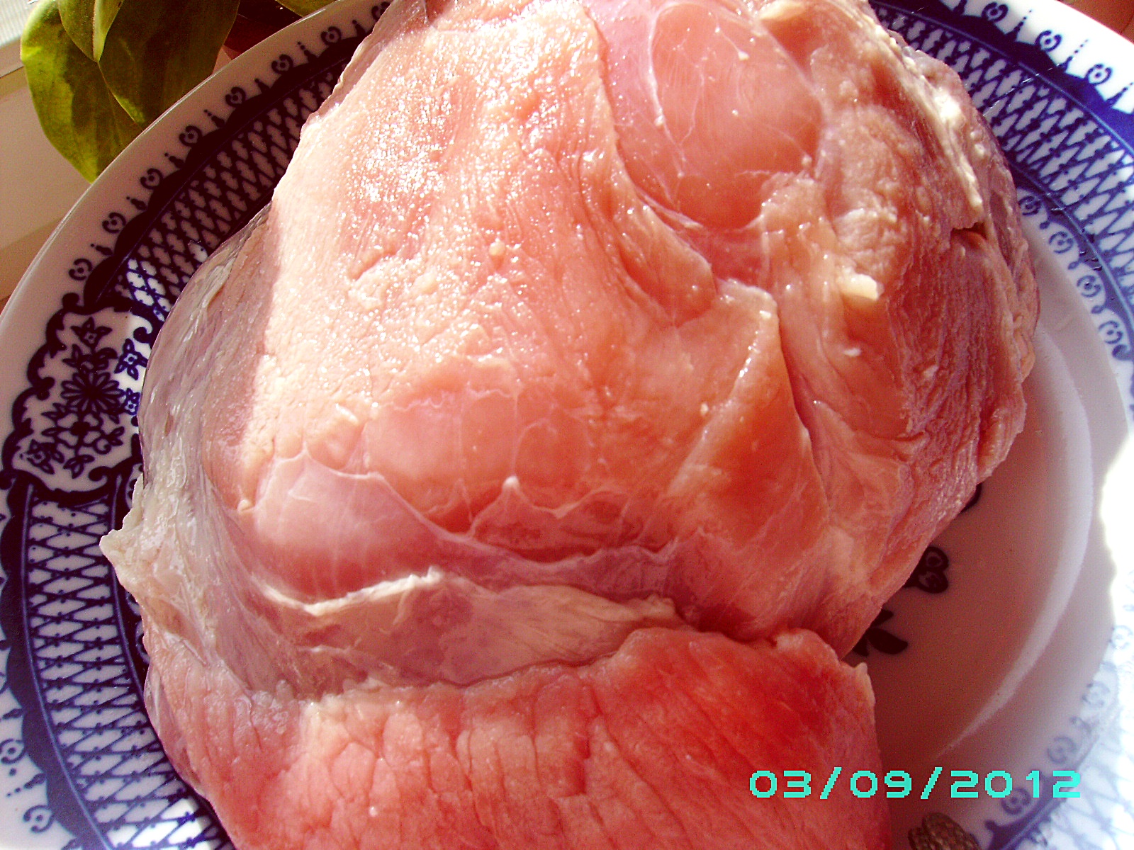 Pulpă de porc cu legume la cuptor