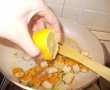Salata cu surimi (pasta din carne de peste)-5