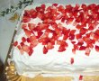 Tort bicolor cu frisca si capsuni-2
