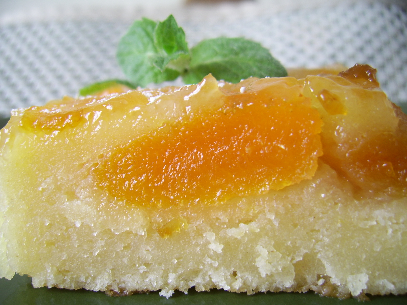 Prajitura cu caise uscate - Dried Apricot Cake