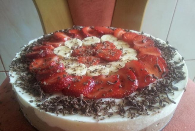 Tort de sarlota cu fructe