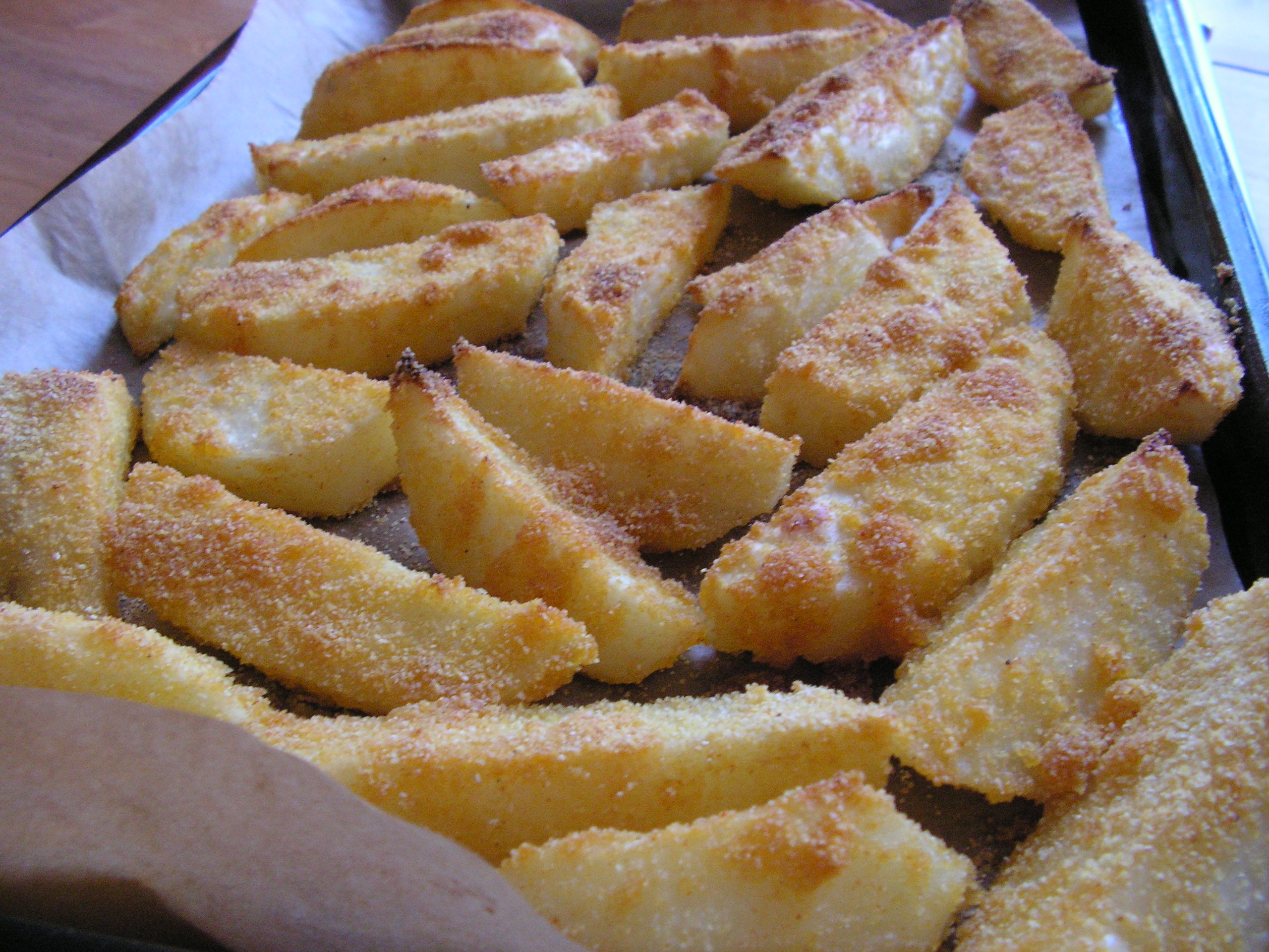 Garnitura de cartofi crocanti la cuptor
