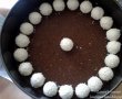 Tort cu lapte cocos si bomboane Raffaello-2