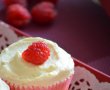 Raspberry cupcakes-5