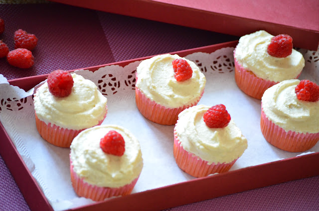 Raspberry cupcakes