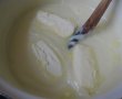 Tort cu piscoturi, crema de vanilie si gem de prune acrisor-1