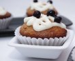 Muffins cu nuci si crema de branza-1