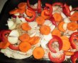 Friptura de porc cu legume si carnati picanti la cuptor-0
