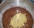 Negresa cu glazura de ciocolata si nuci caramelizate-2