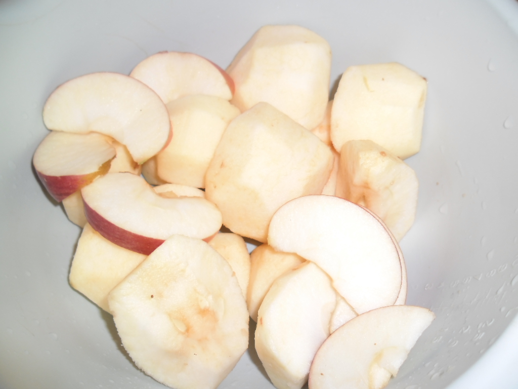 Budinca de mere cu paste si nuca