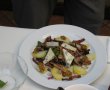 Salata calda de cartofi noi cu sunca si branza maturata-3