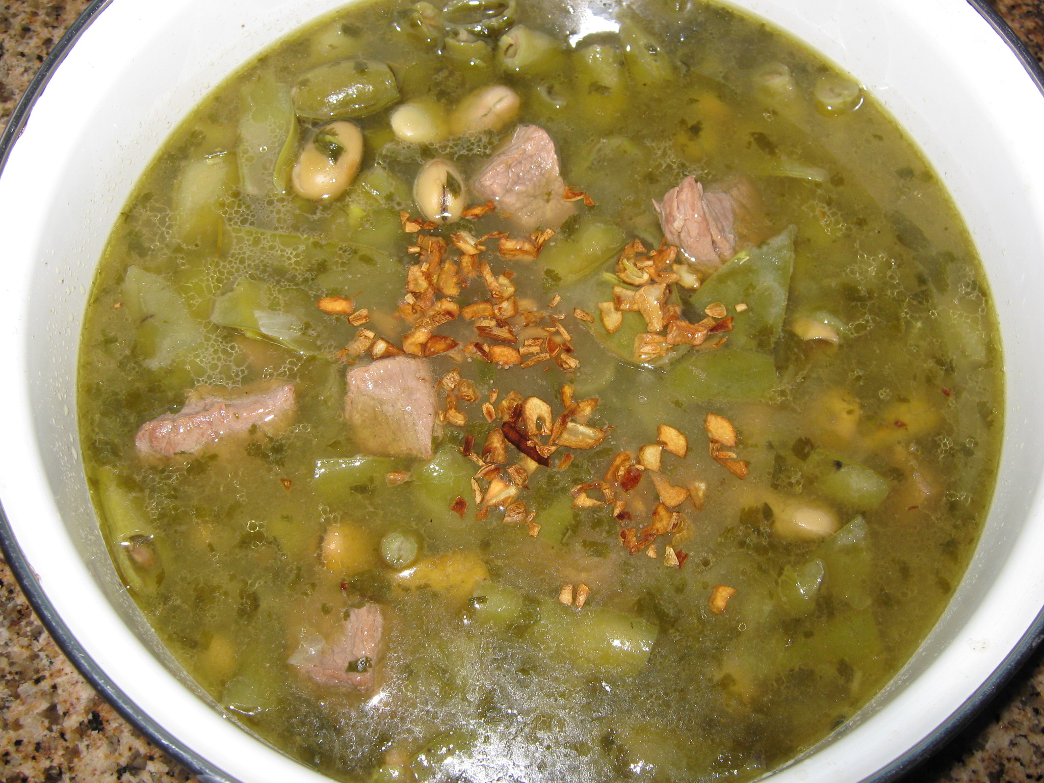Supa de bob verde cu carne de vita si iaurt-