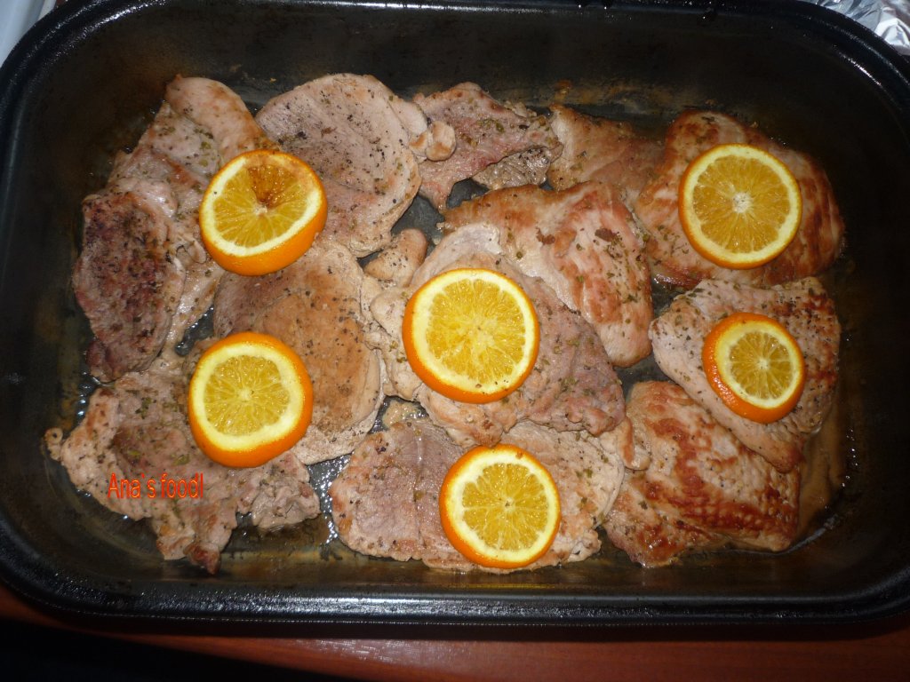 Friptura de porc cu sos de portocale