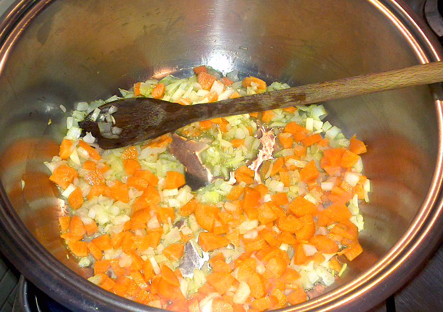 Spezzatino de vitel cu cartofi la cuptor