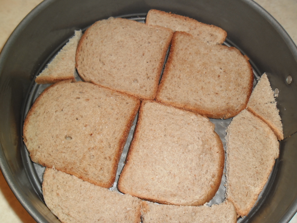Omleta la cuptor pe pat de paine toast