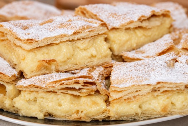 Cremsnit ( sau Crempita )