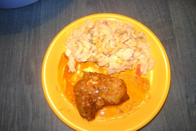 Friptura de porc cu salata de surimi:)