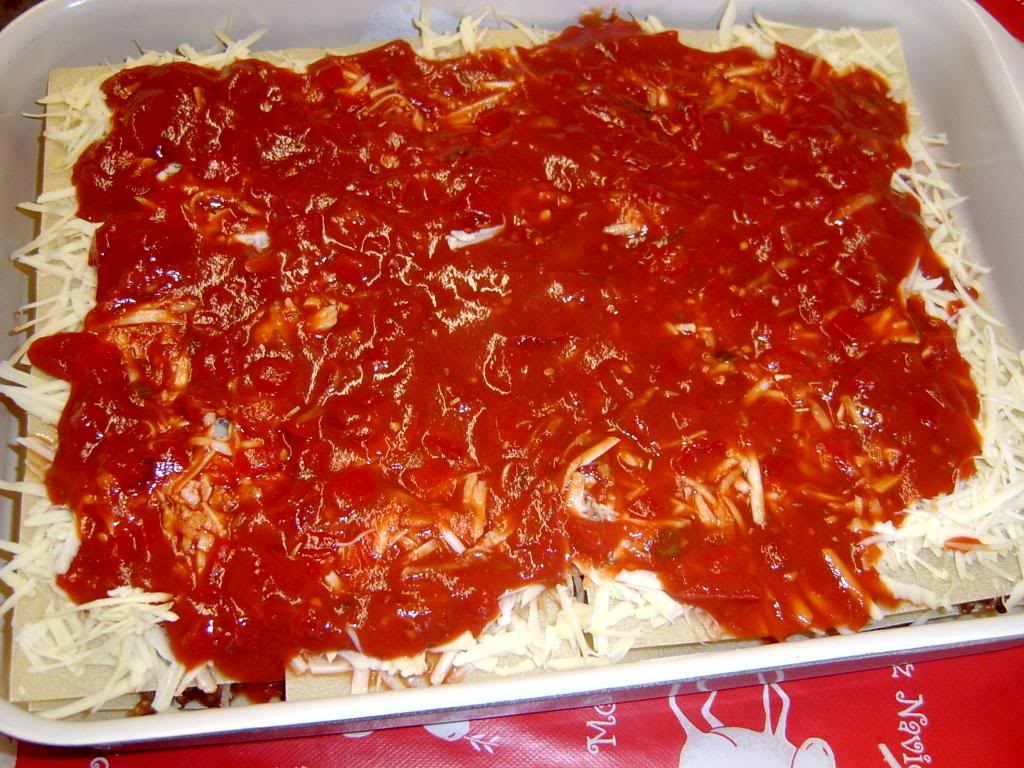 Lasagna cu carne si sos de rosii