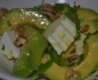 Salata cu avocado, branza Delaco si nuci-1