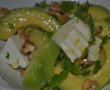 Salata cu avocado, branza Delaco si nuci-2